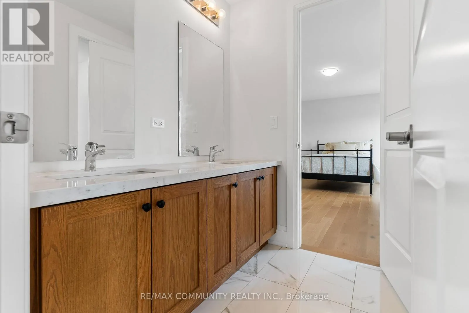 2511 FLORENTINE PLACE