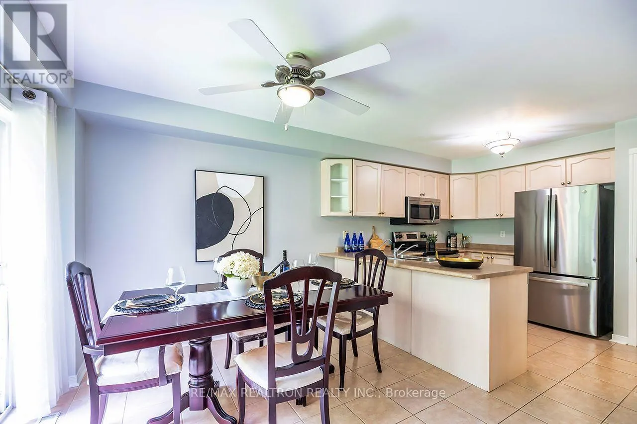 82 BEACHGROVE CRESCENT