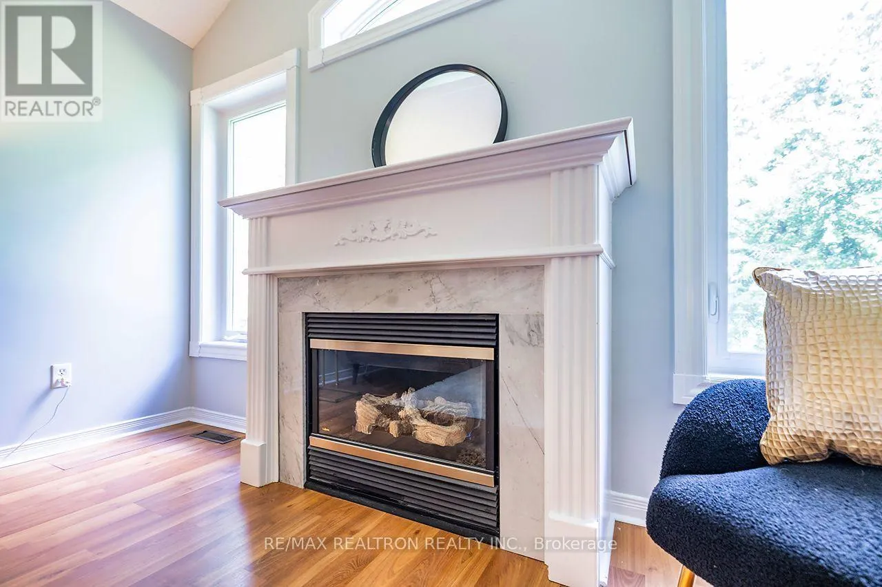 82 BEACHGROVE CRESCENT