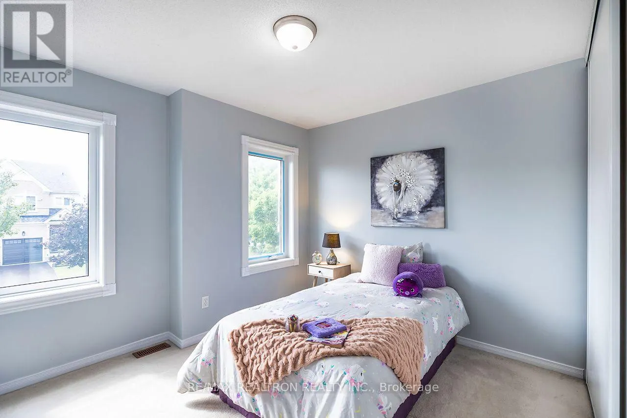 82 BEACHGROVE CRESCENT