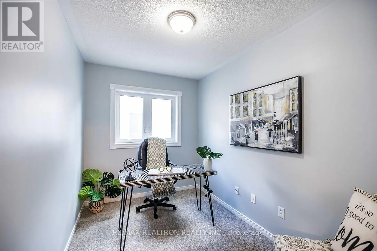 82 BEACHGROVE CRESCENT