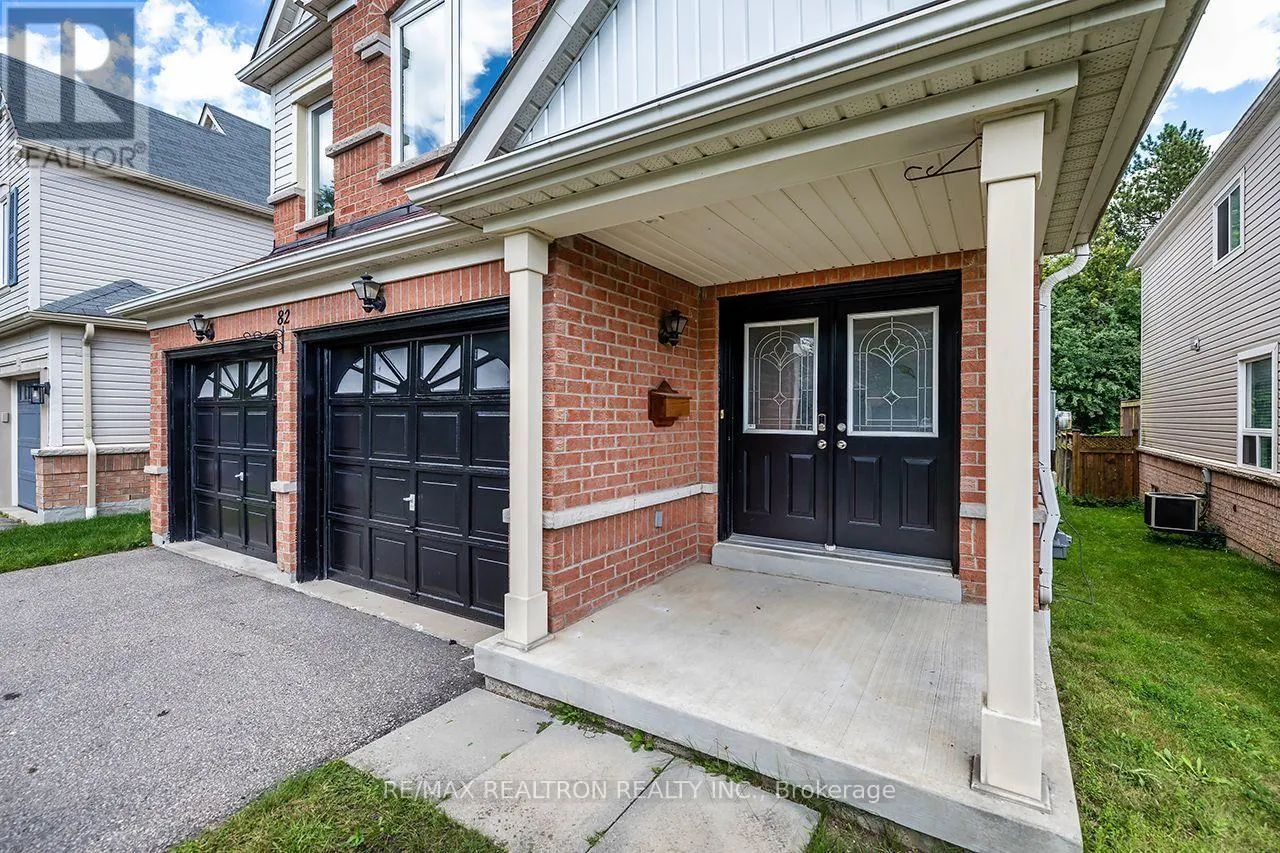 82 BEACHGROVE CRESCENT