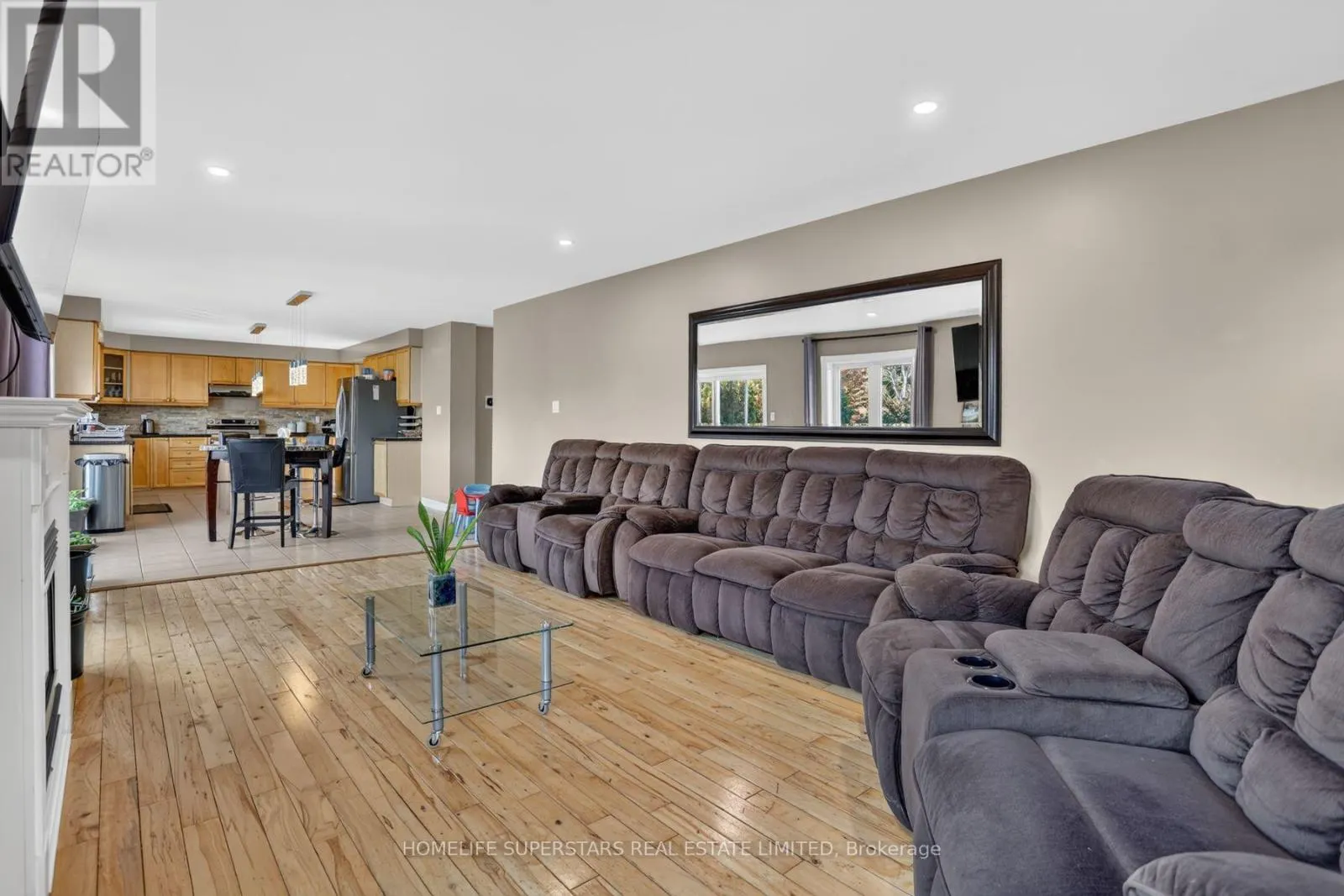 29 WESTACOTT CRESCENT