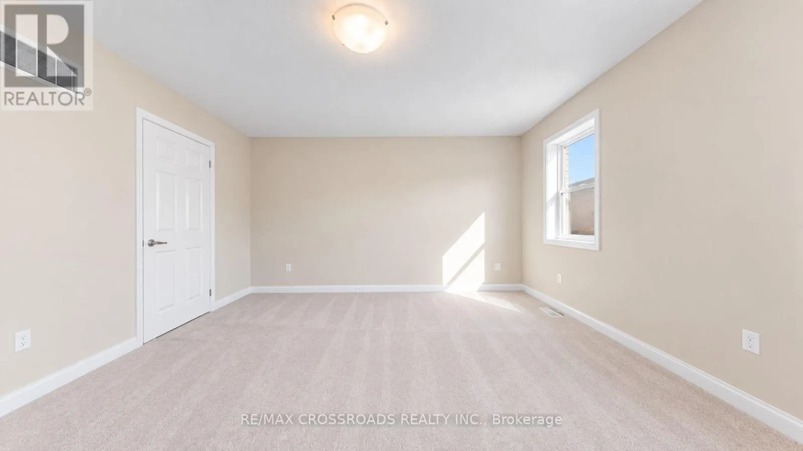 1754 HAYDEN LANE