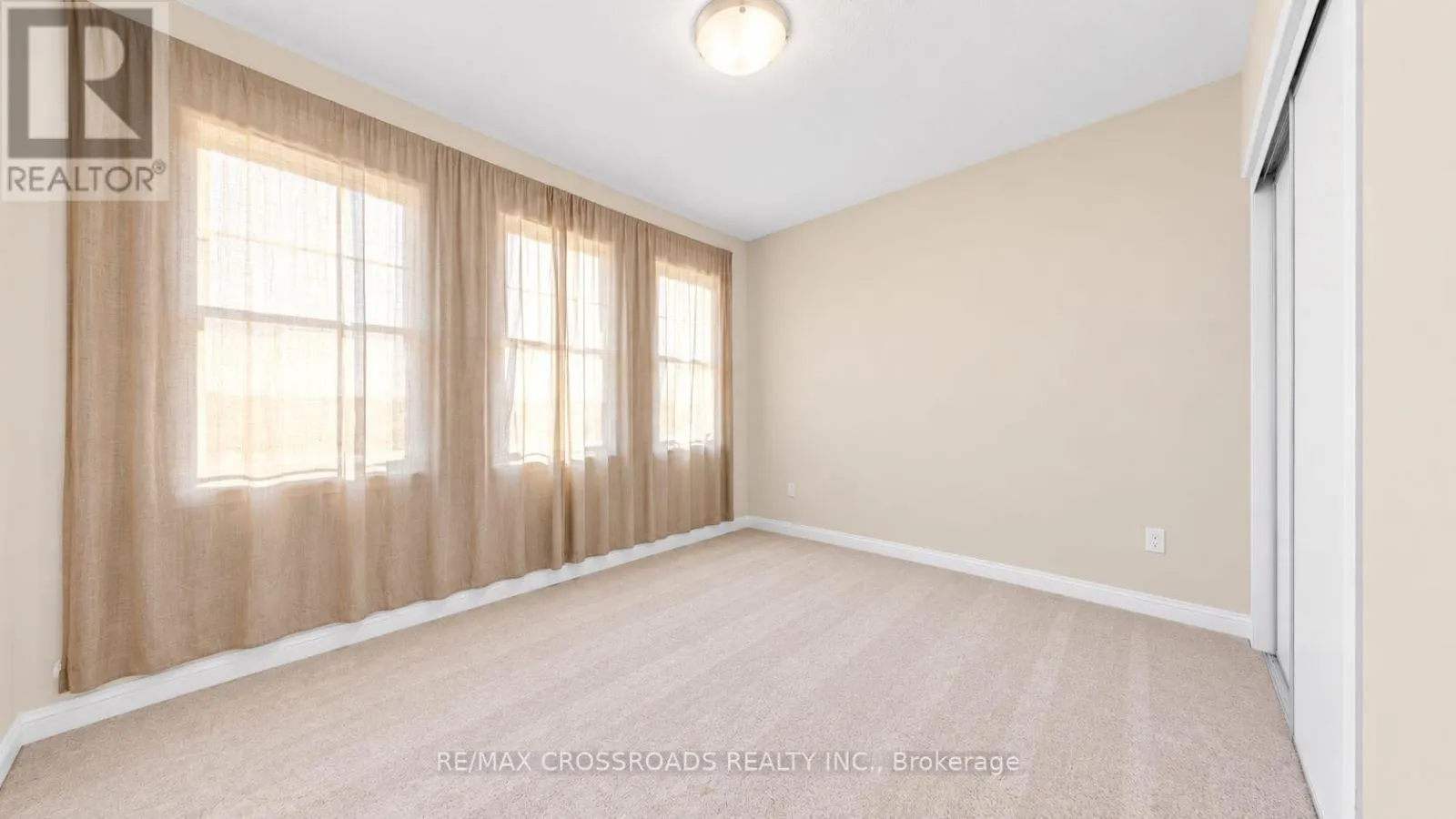 1754 HAYDEN LANE
