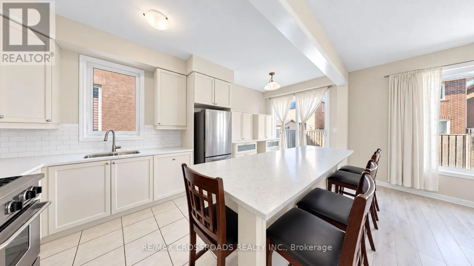 1754 HAYDEN LANE