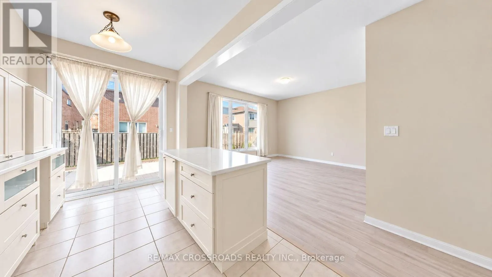 1754 HAYDEN LANE