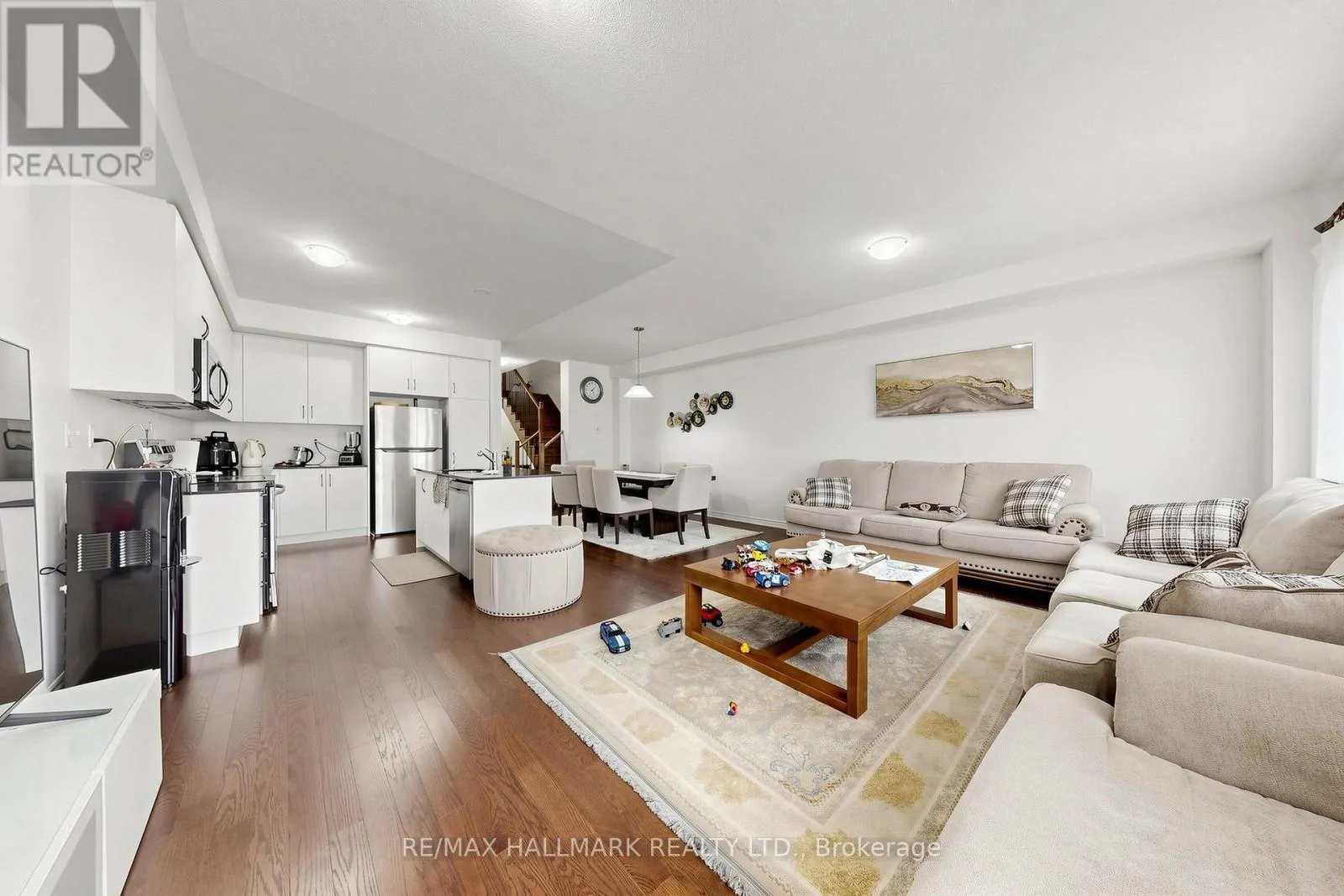 37 VELVET DRIVE