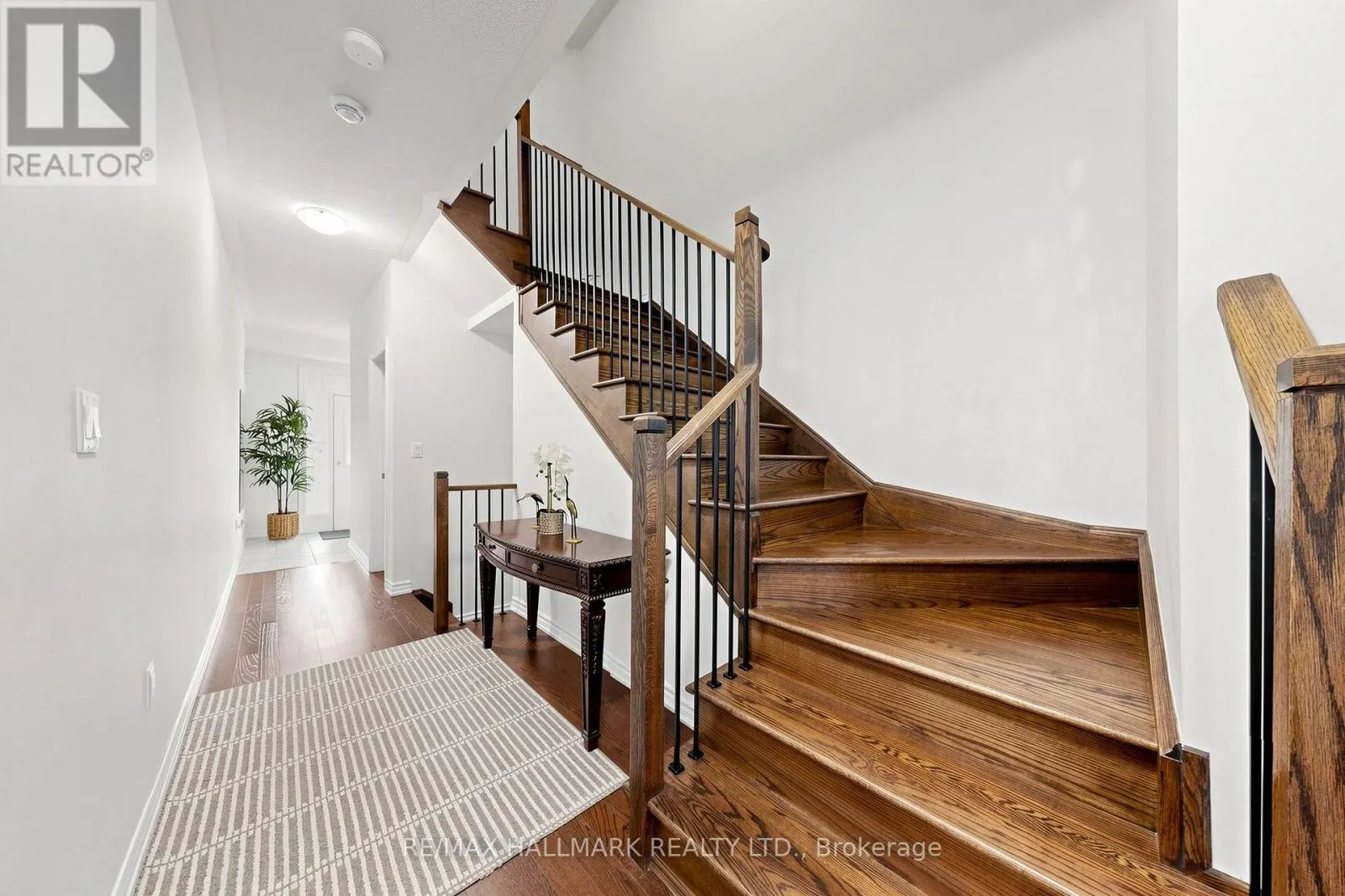 37 VELVET DRIVE