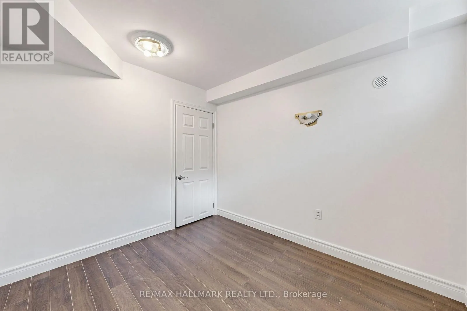1140 BENEFORD ROAD