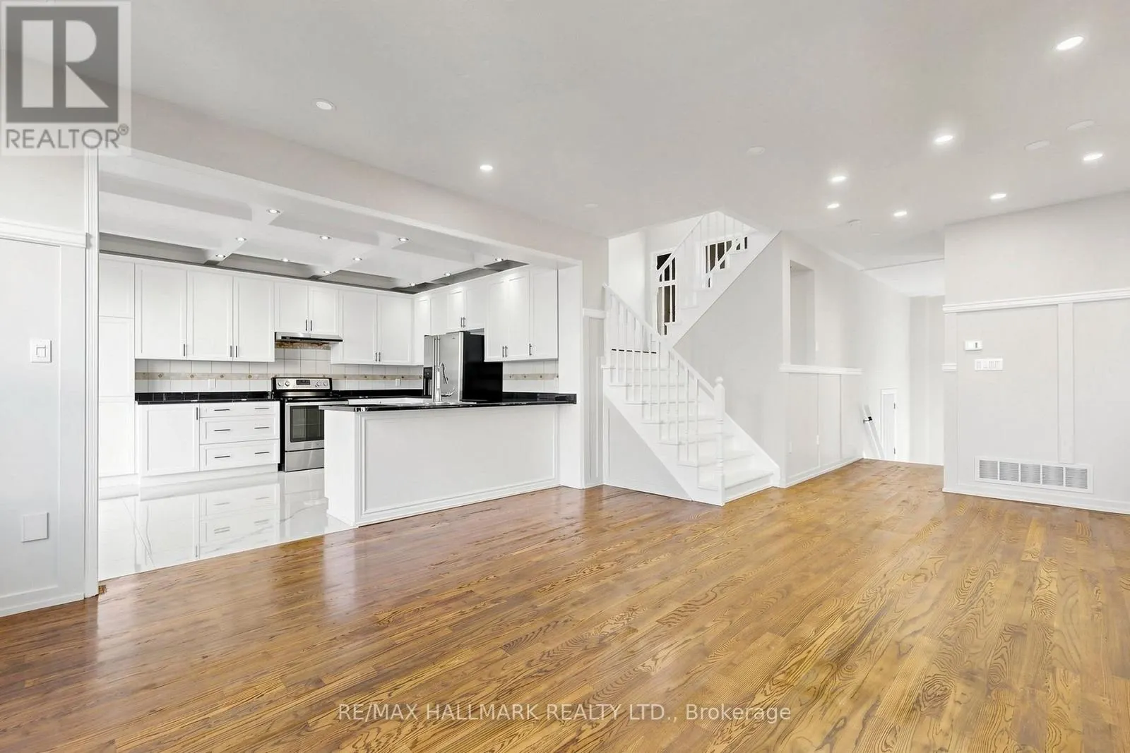 1140 BENEFORD ROAD