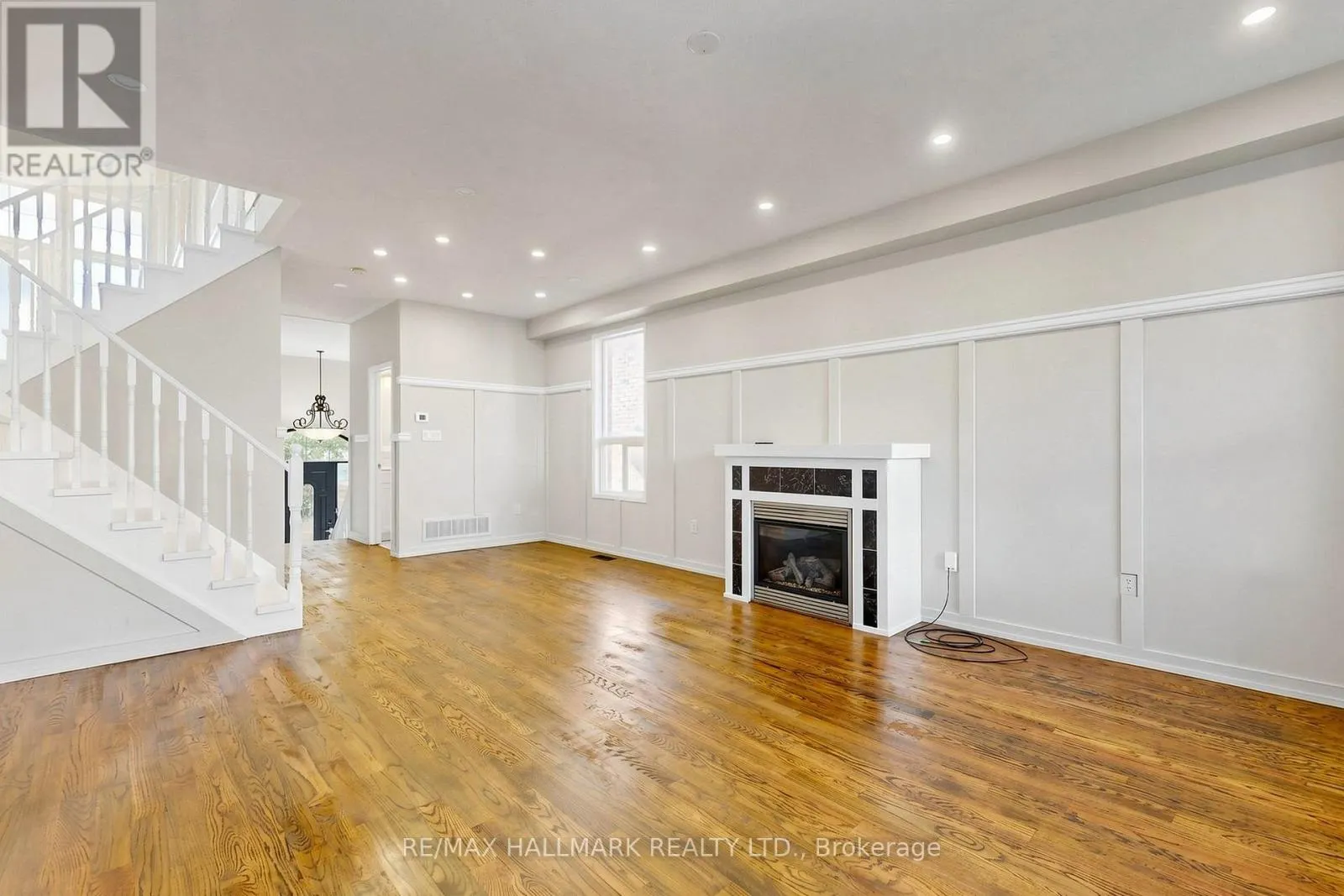 1140 BENEFORD ROAD
