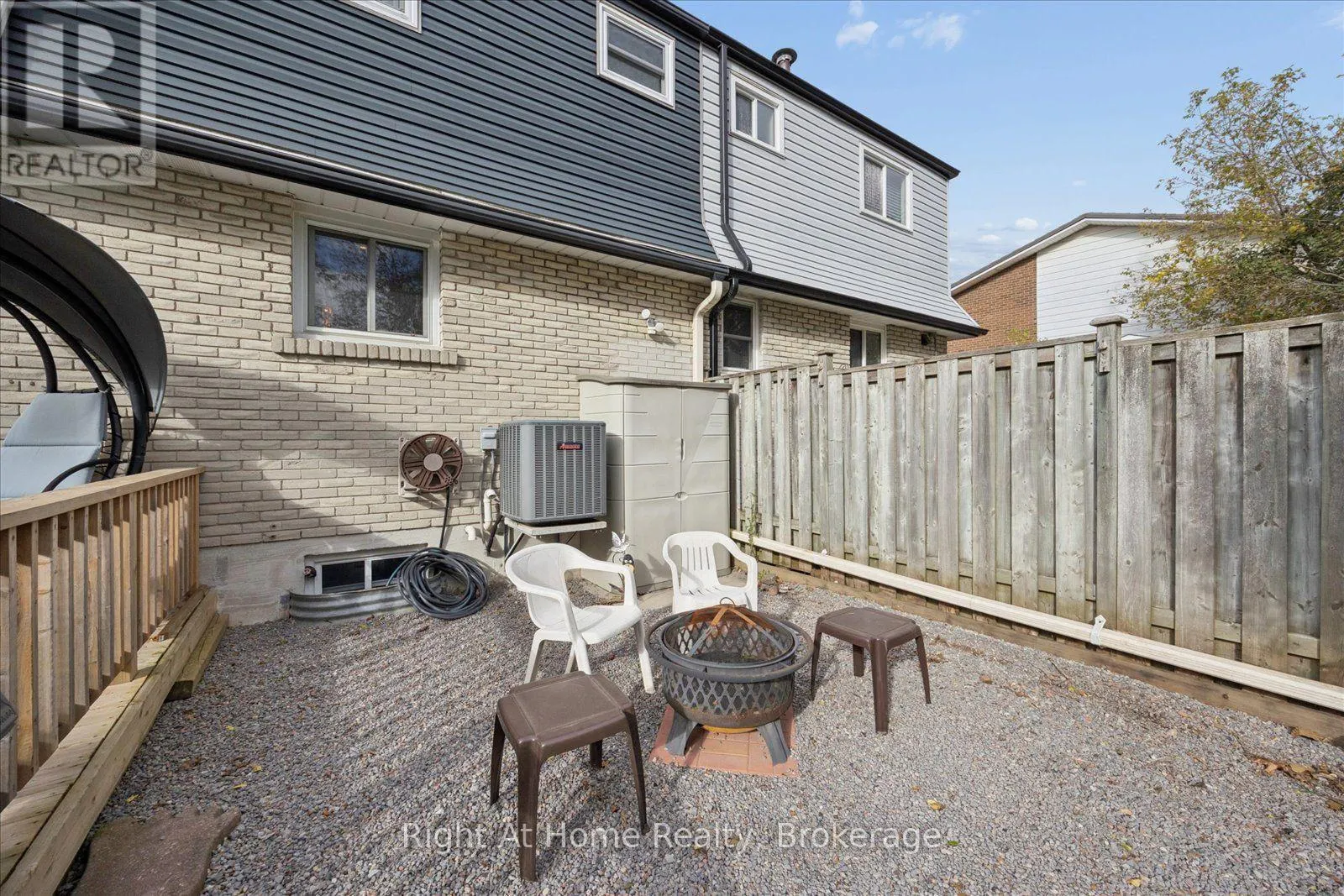 1145 VALLEY COURT