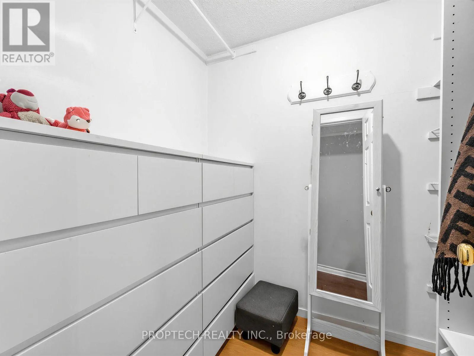 50 FALLINGBROOK STREET