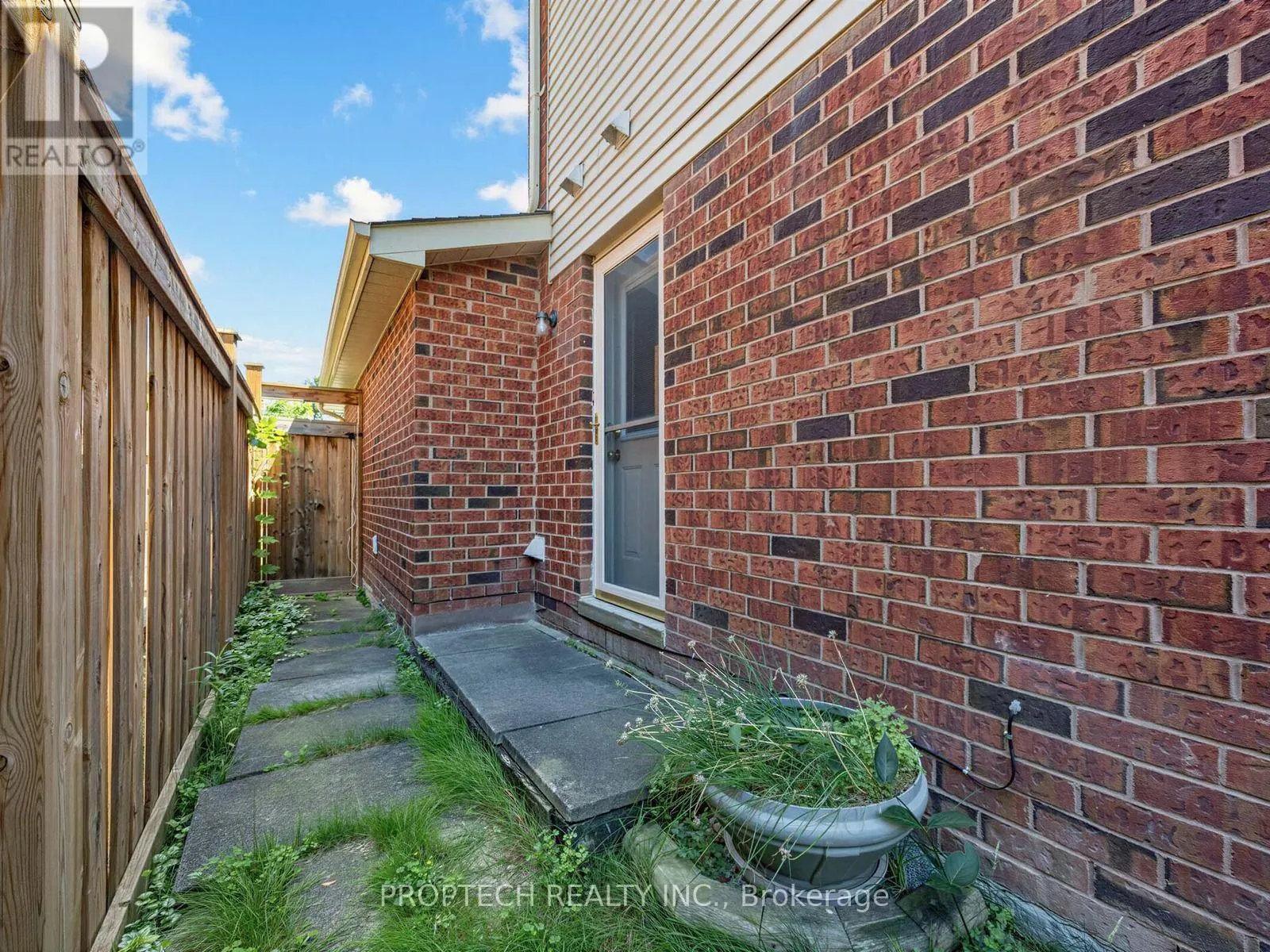 50 FALLINGBROOK STREET