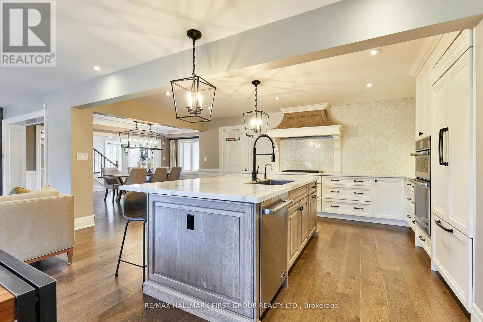 1434 ROUGEMOUNT DRIVE