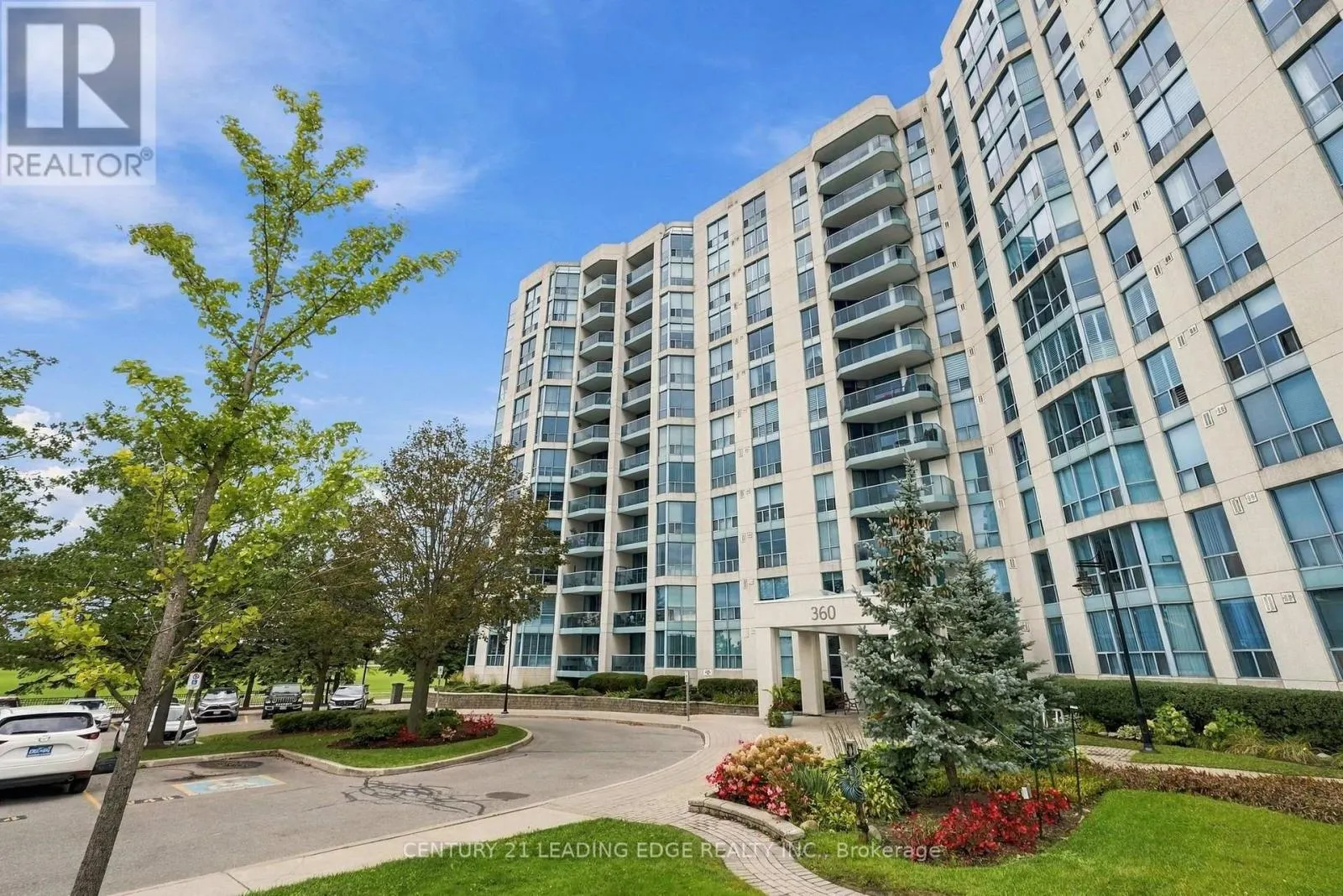 611 - 360 WATSON STREET W