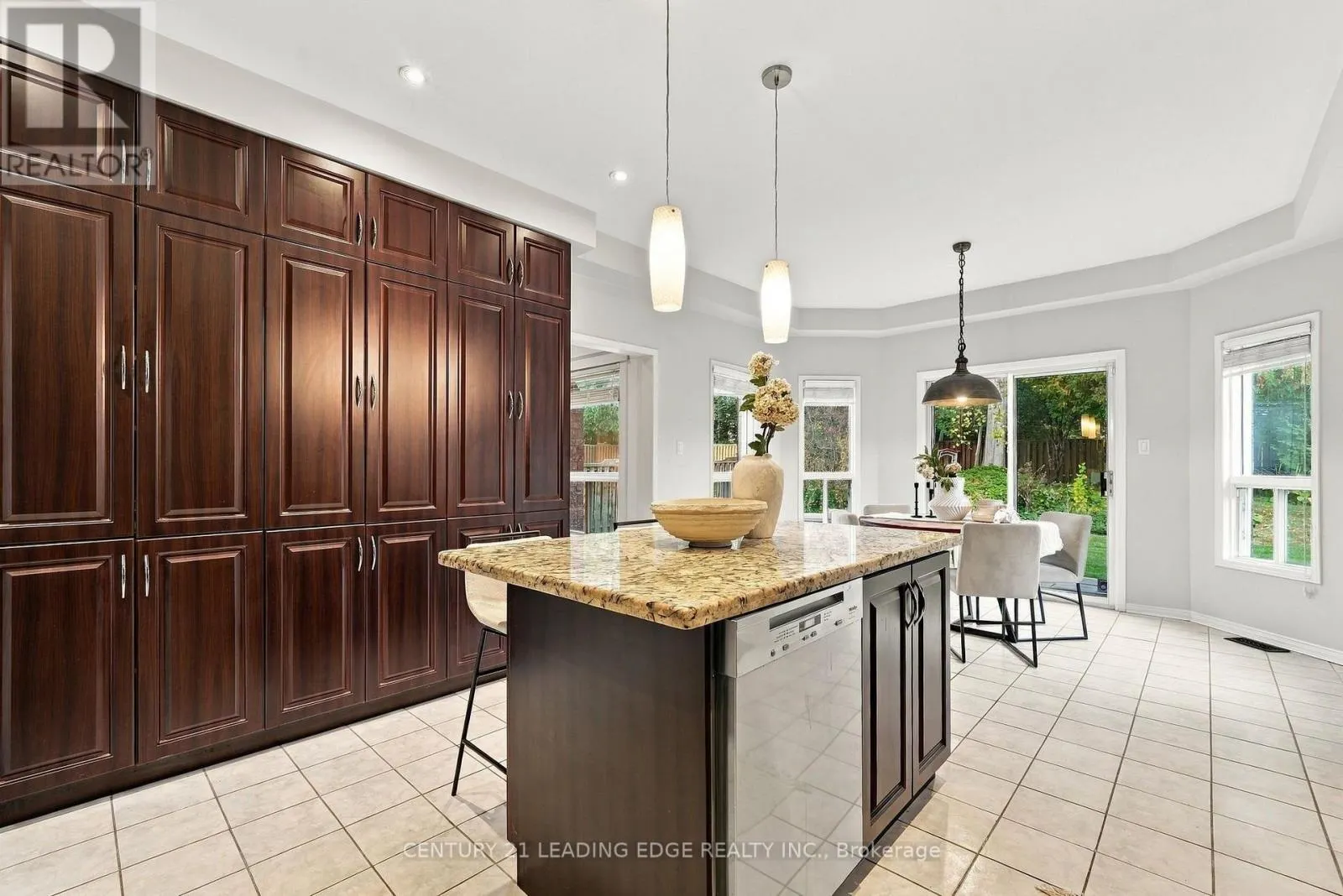 1629 VALLEY RIDGE CRESCENT