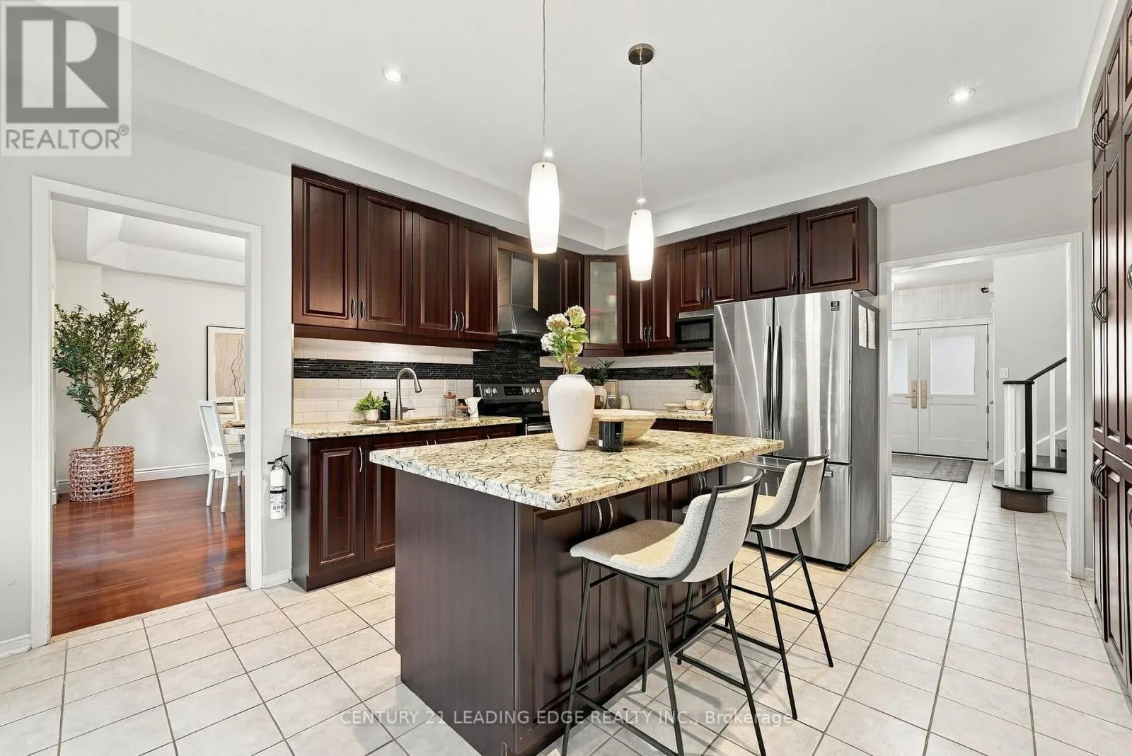 1629 VALLEY RIDGE CRESCENT
