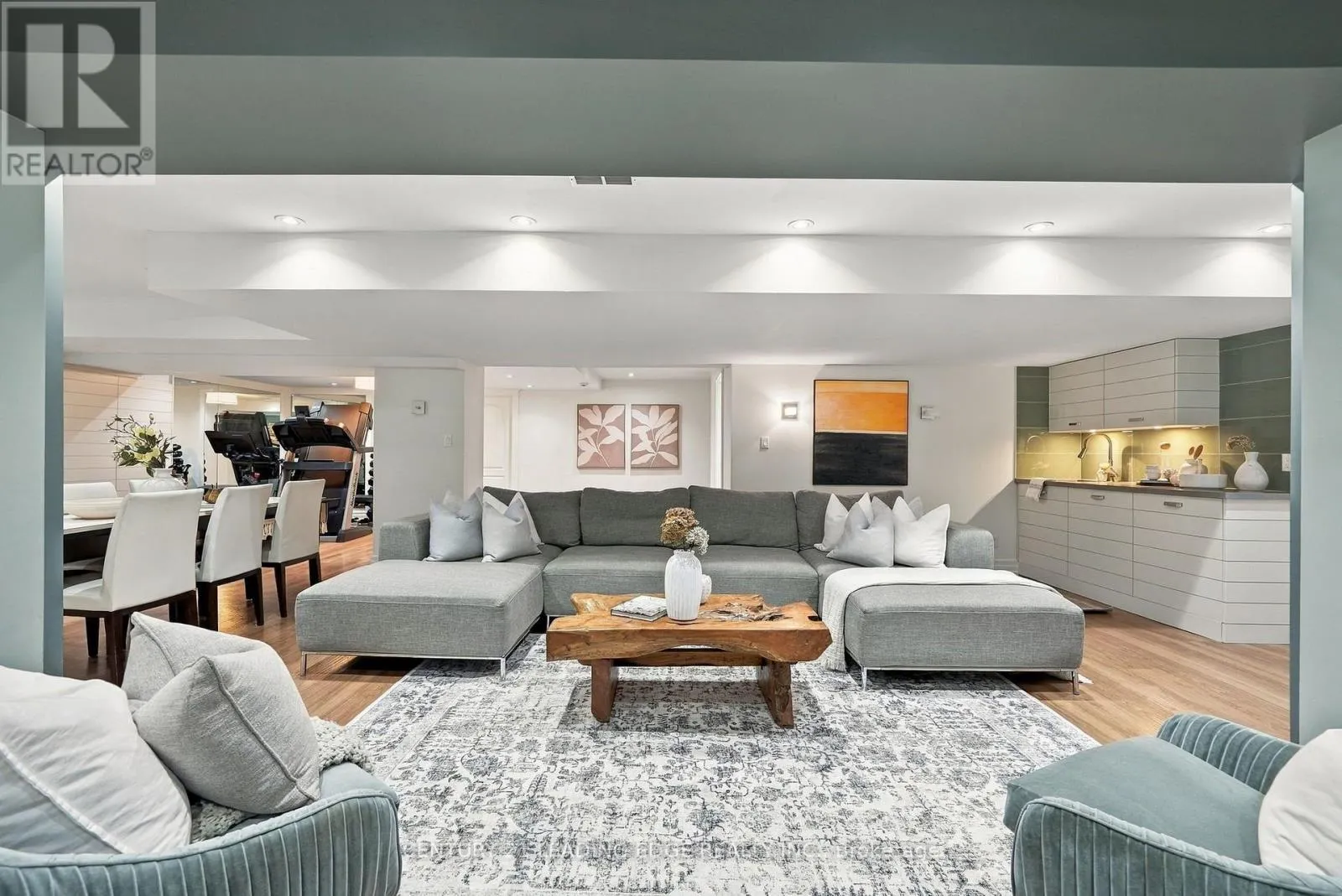 1629 VALLEY RIDGE CRESCENT