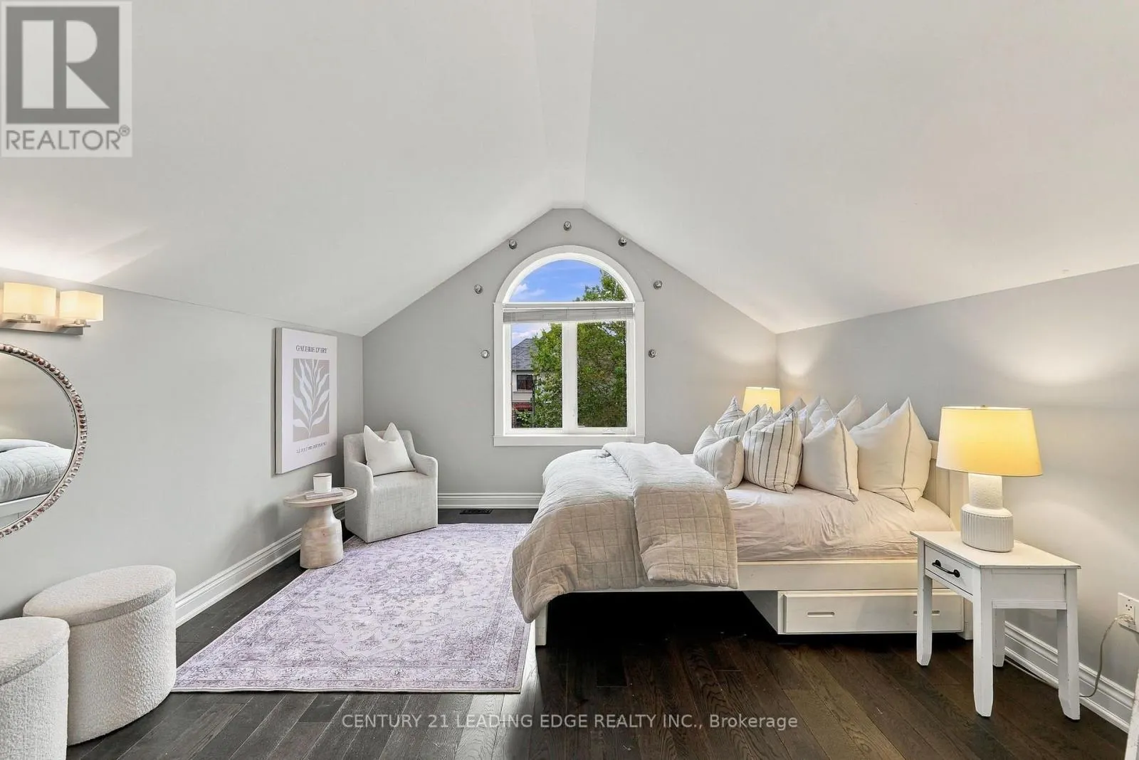 1629 VALLEY RIDGE CRESCENT