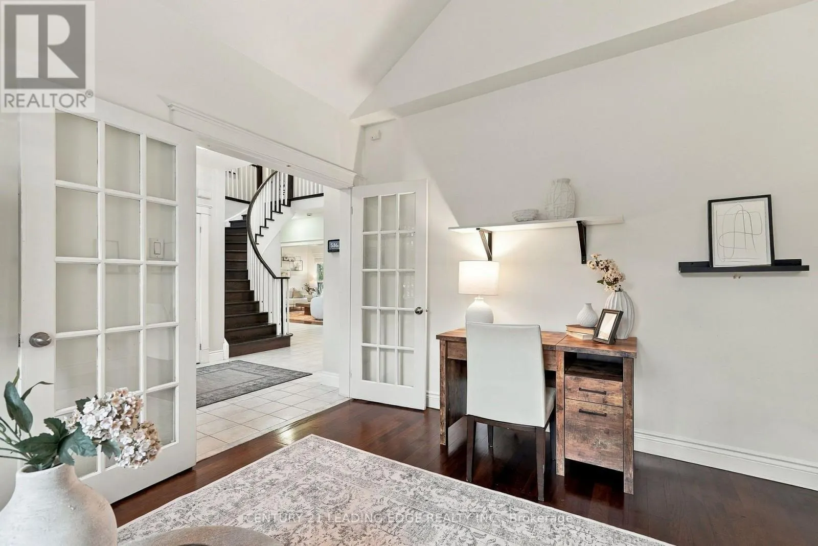 1629 VALLEY RIDGE CRESCENT