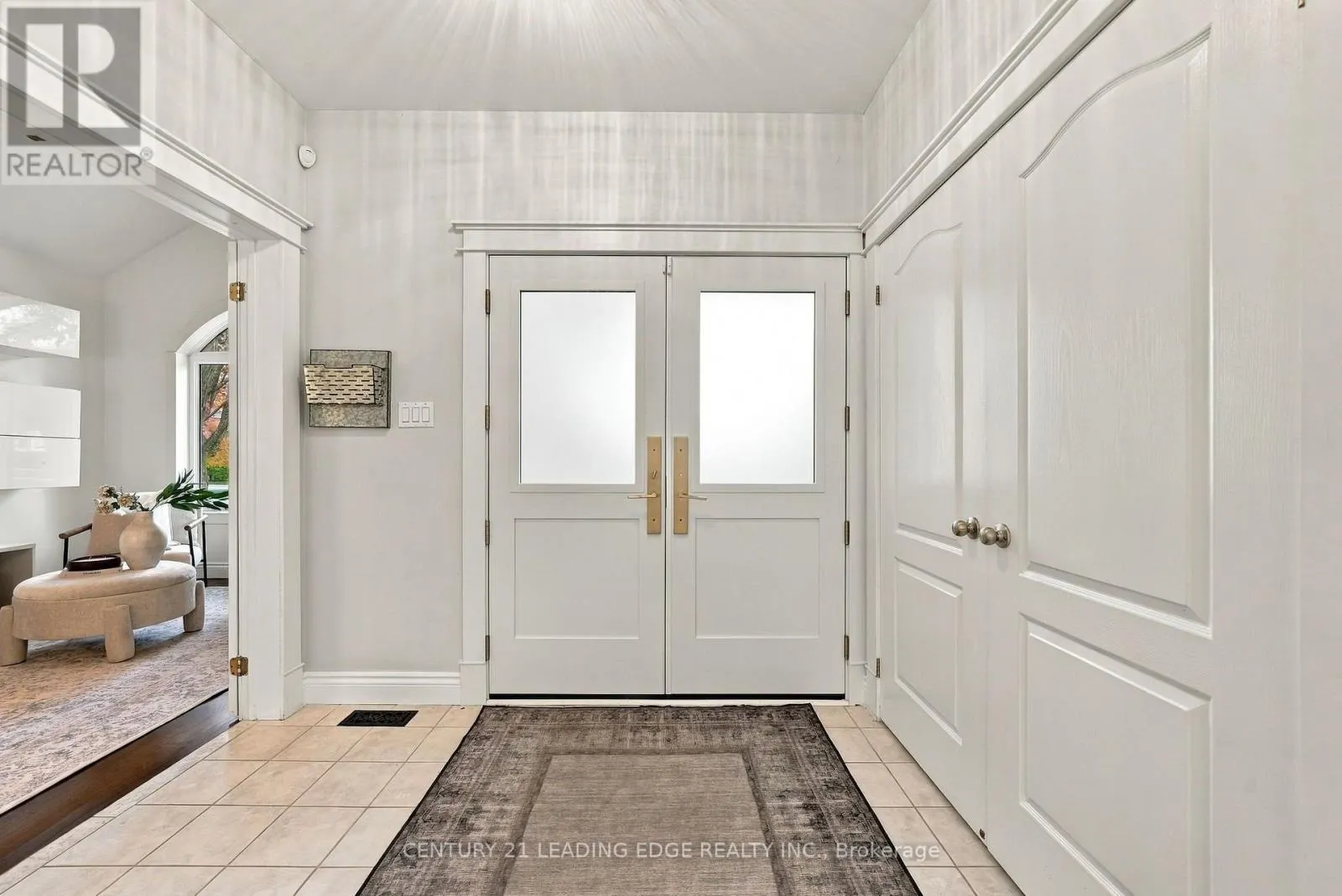 1629 VALLEY RIDGE CRESCENT
