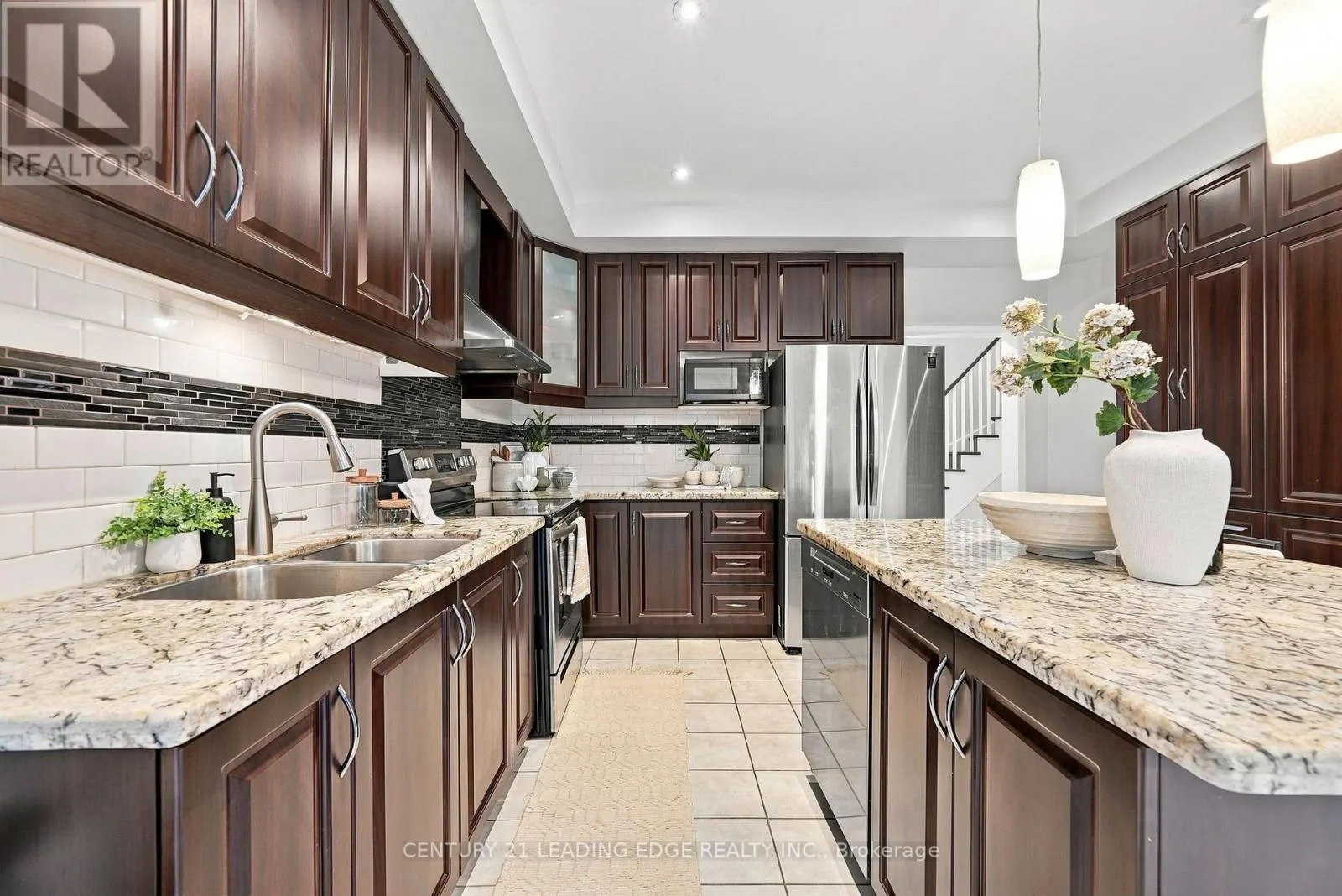 1629 VALLEY RIDGE CRESCENT