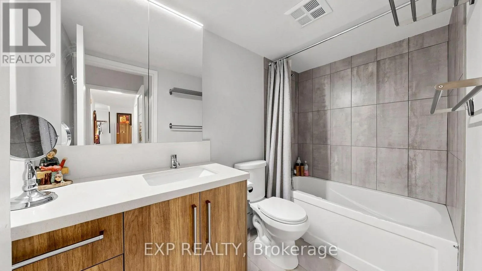 703 - 1655 PICKERING PARKWAY