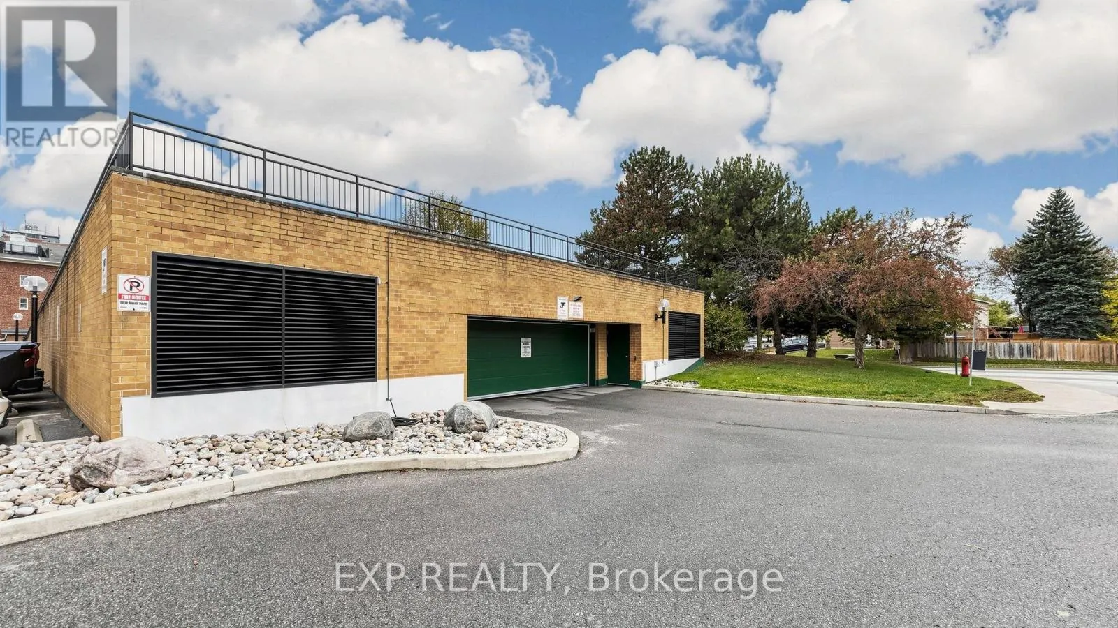 703 - 1655 PICKERING PARKWAY