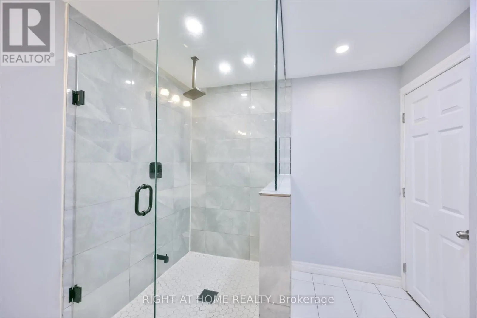 57 HOPKINSON CRESCENT
