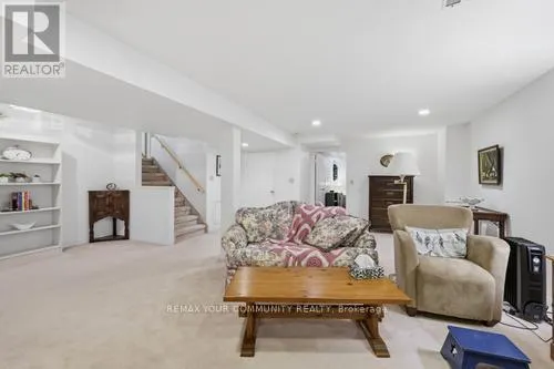 5 LOFTHOUSE DRIVE