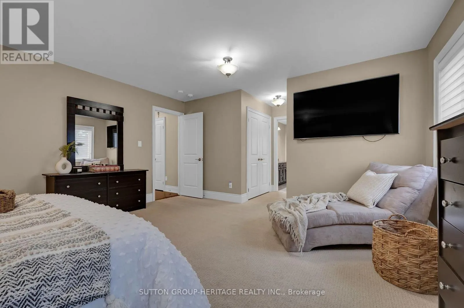 25 CHARTERHOUSE DRIVE
