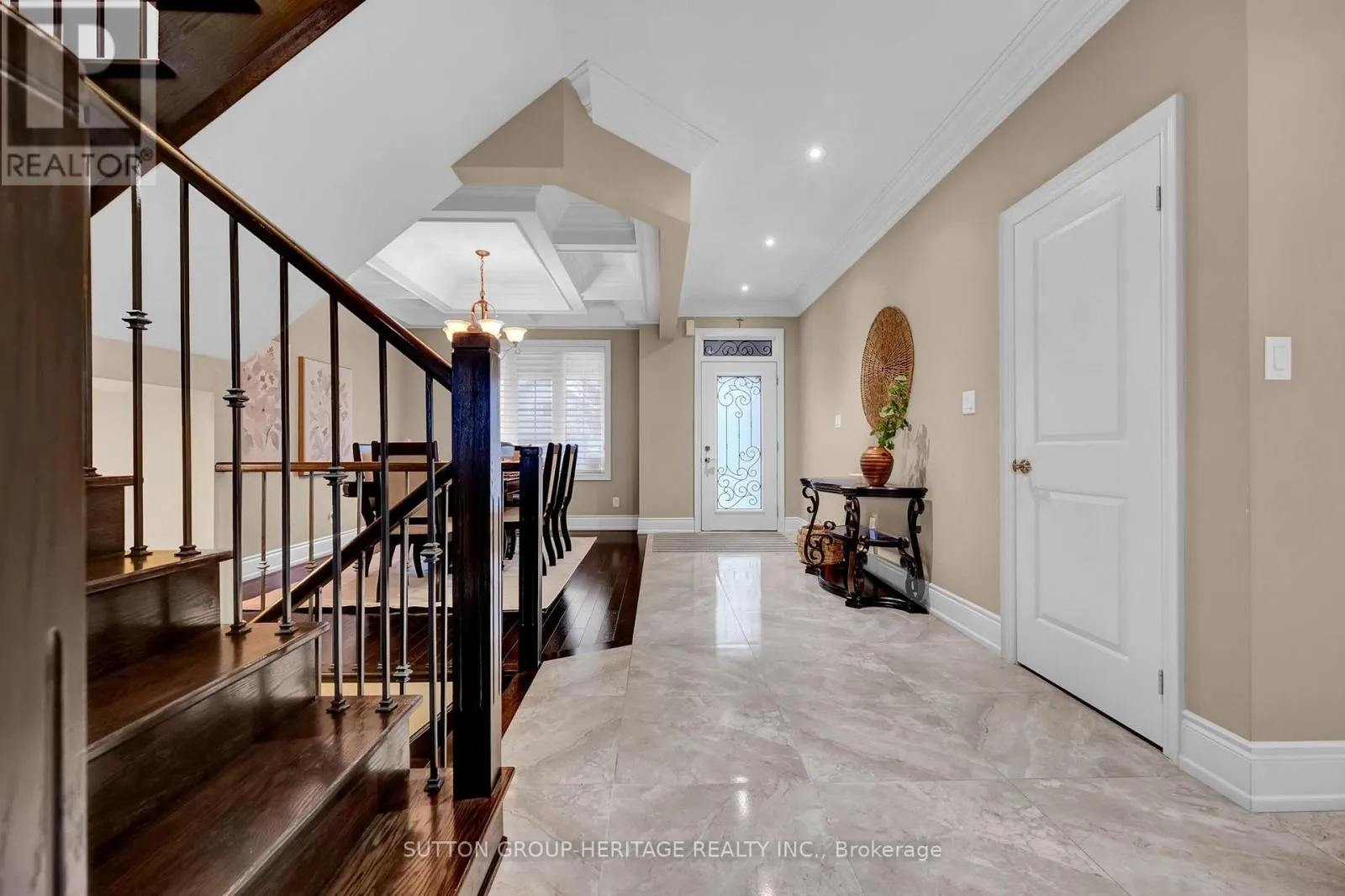 25 CHARTERHOUSE DRIVE