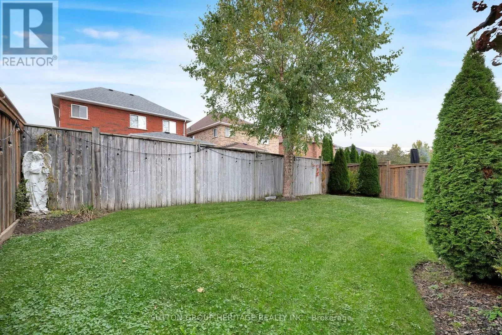 25 CHARTERHOUSE DRIVE