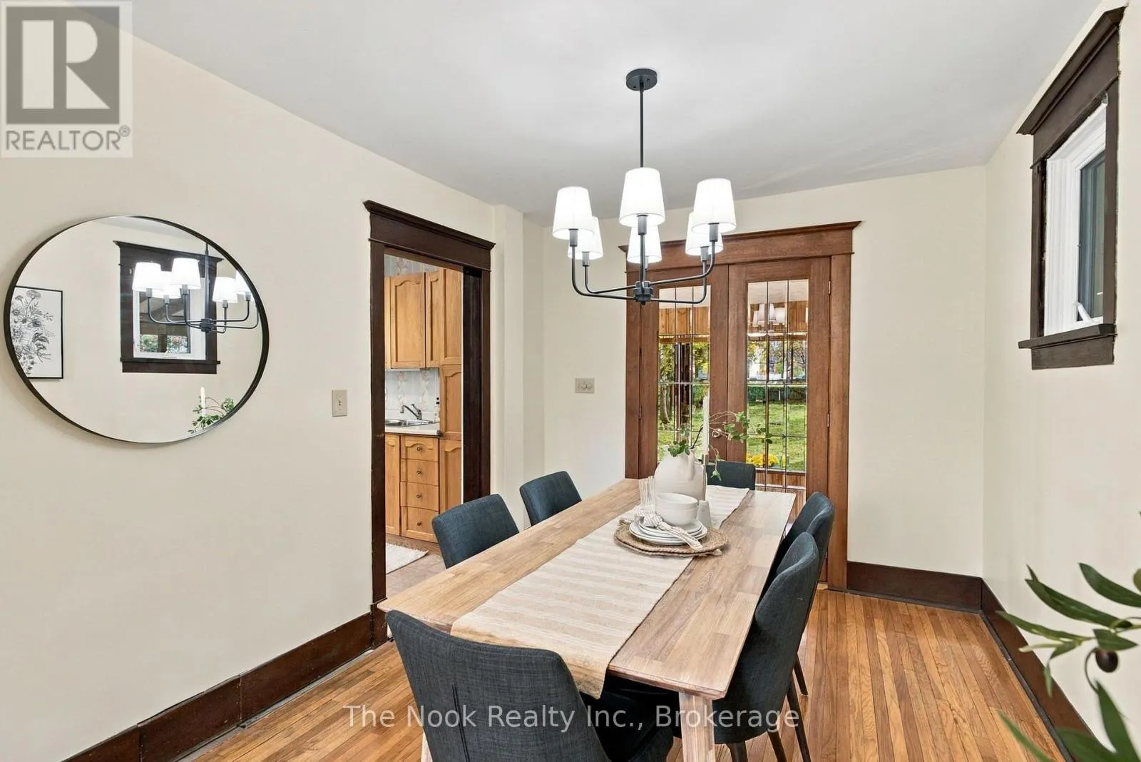 5 GRANTS LANE