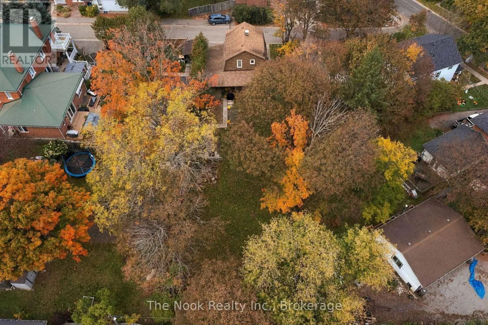 5 GRANTS LANE