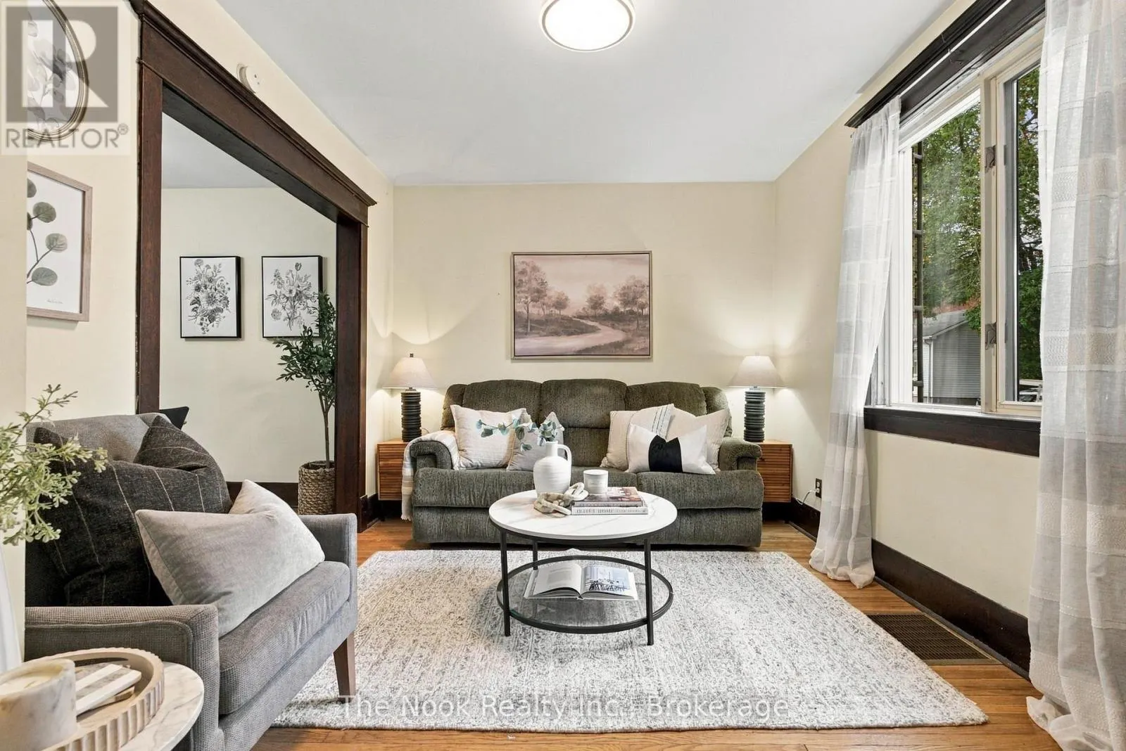 5 GRANTS LANE