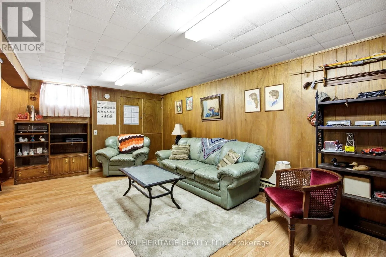 394 AMSTEL COURT