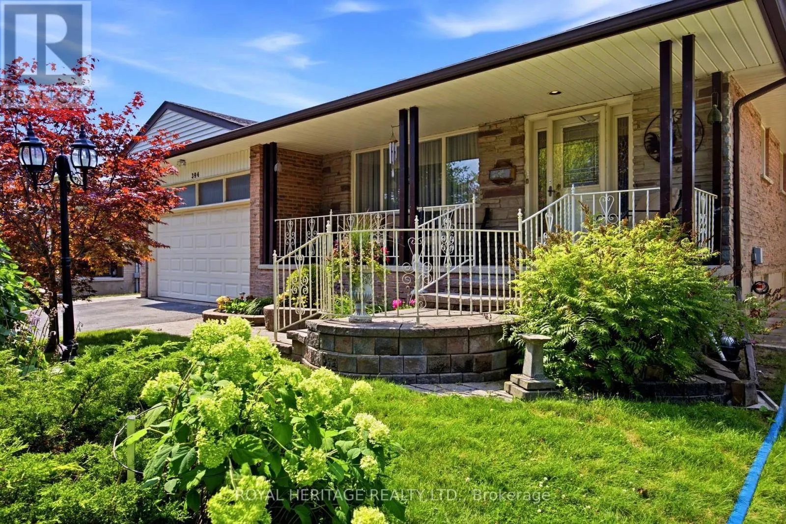 394 AMSTEL COURT