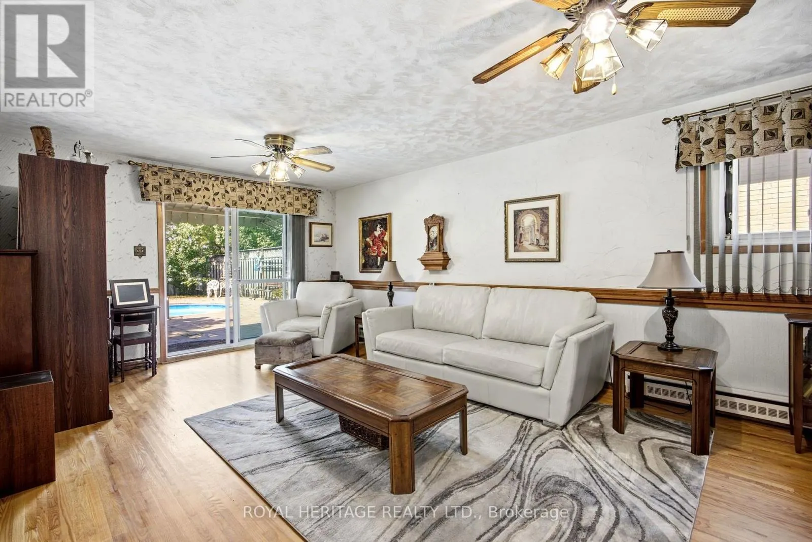 394 AMSTEL COURT