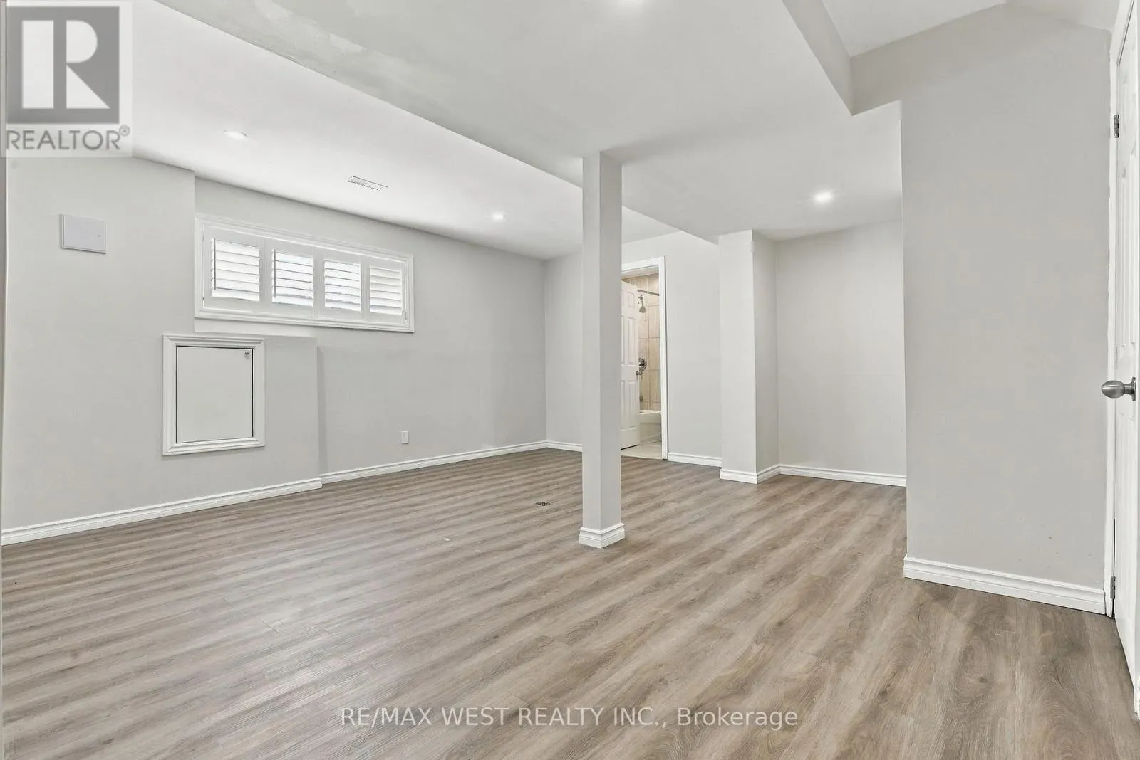 12 WAVERLY STREET S