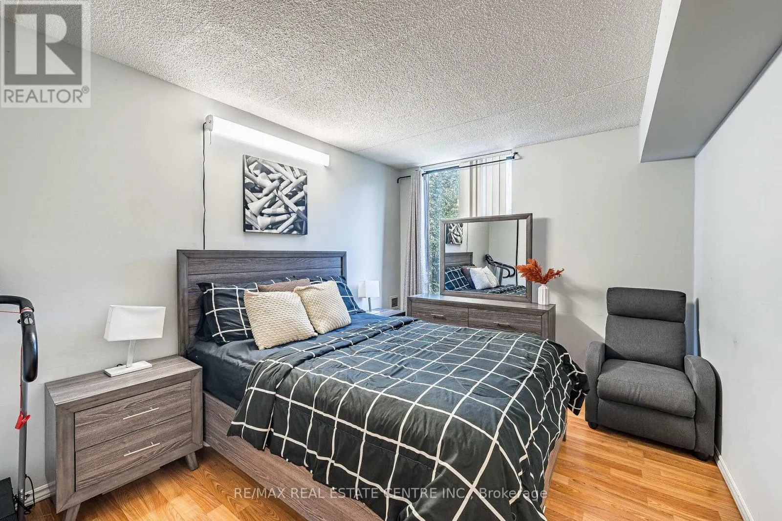 315 - 1525 DIEFENBAKER COURT