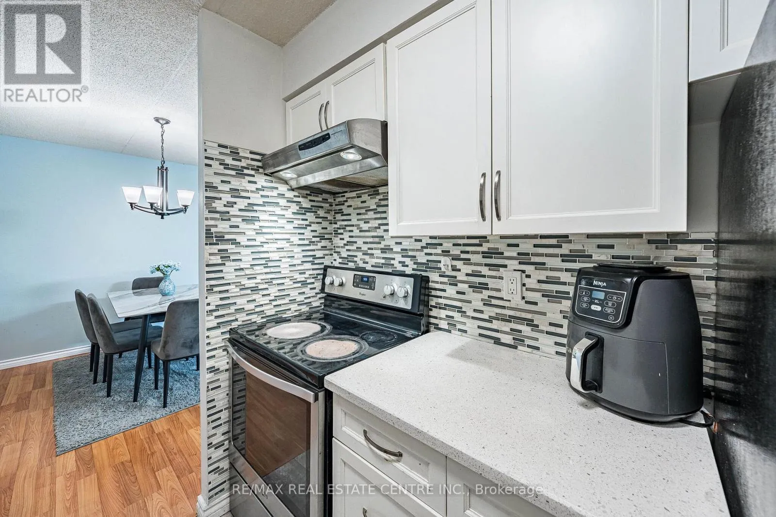 315 - 1525 DIEFENBAKER COURT