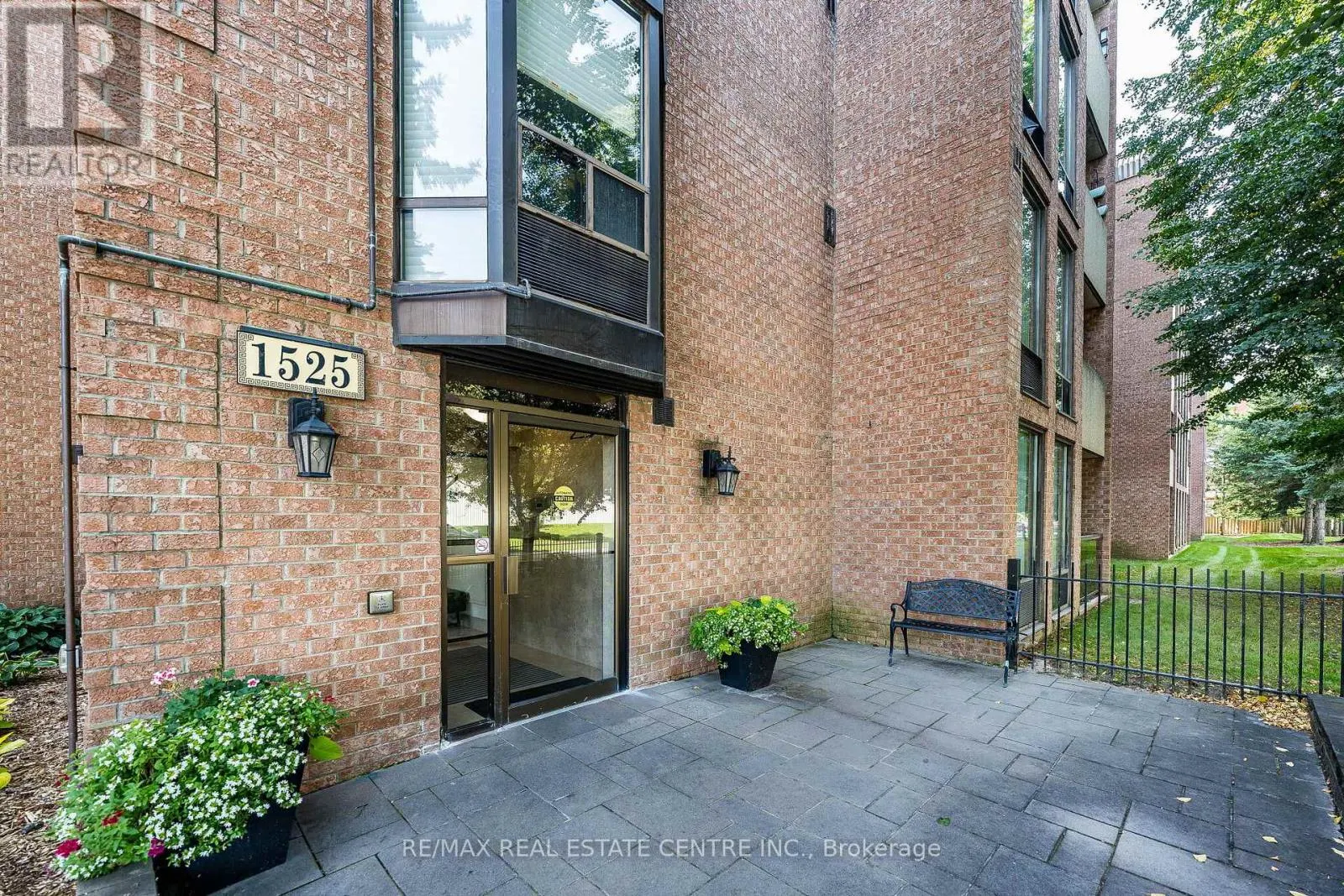 315 - 1525 DIEFENBAKER COURT