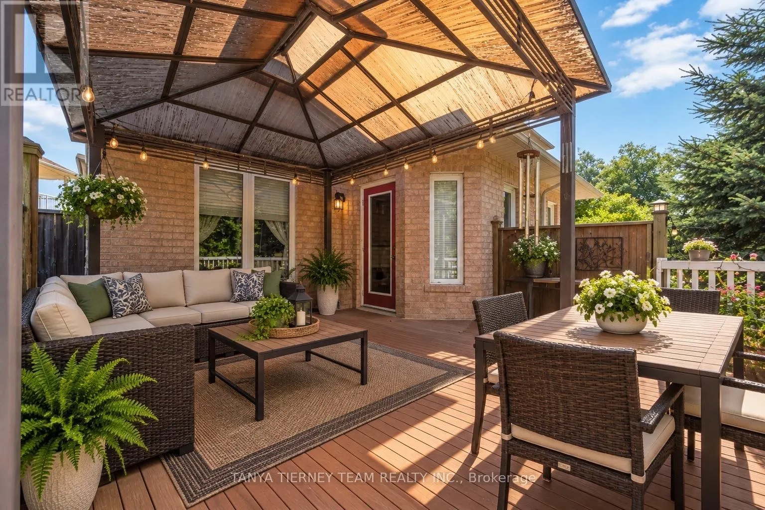 228 SHADOW PLACE
