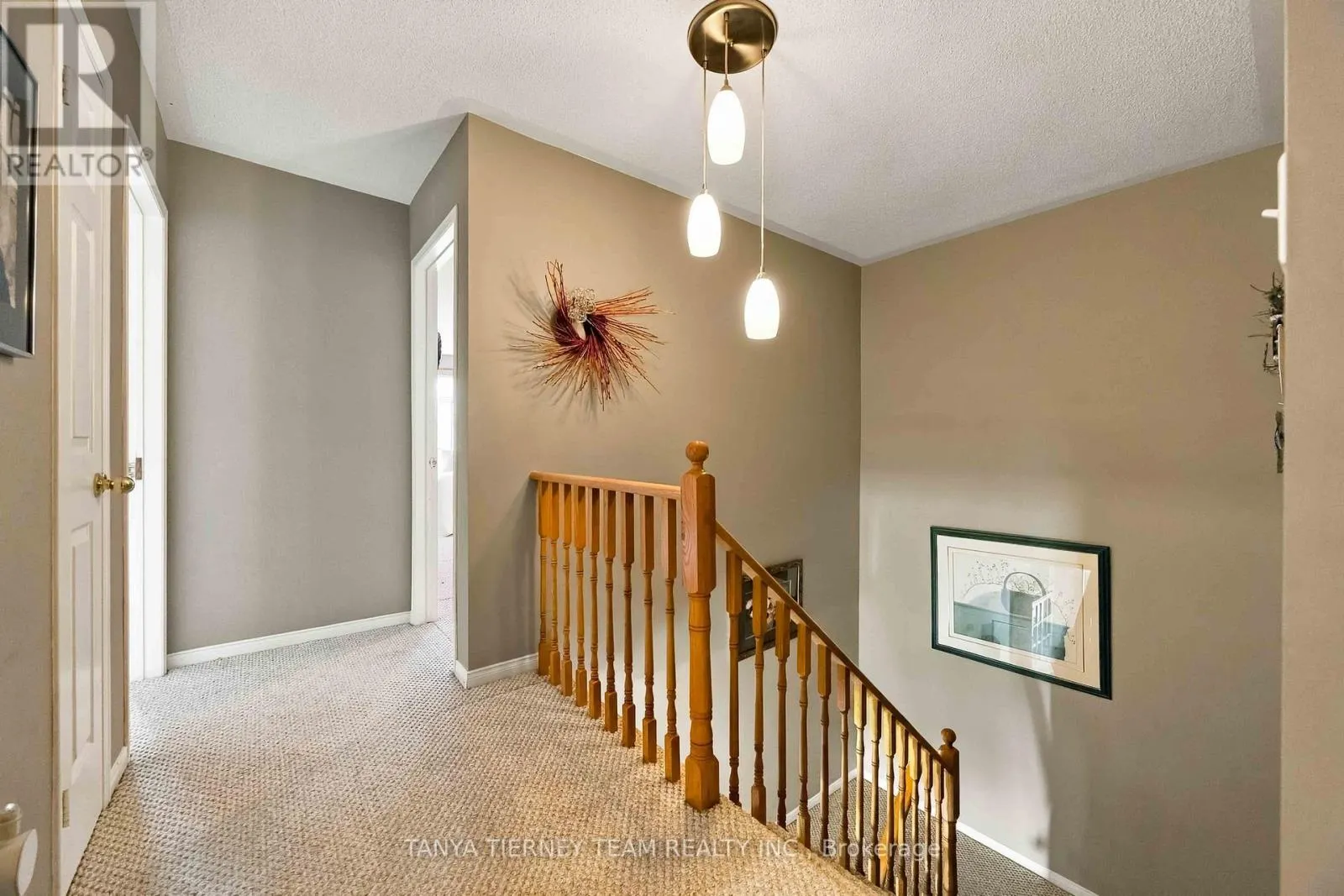 228 SHADOW PLACE