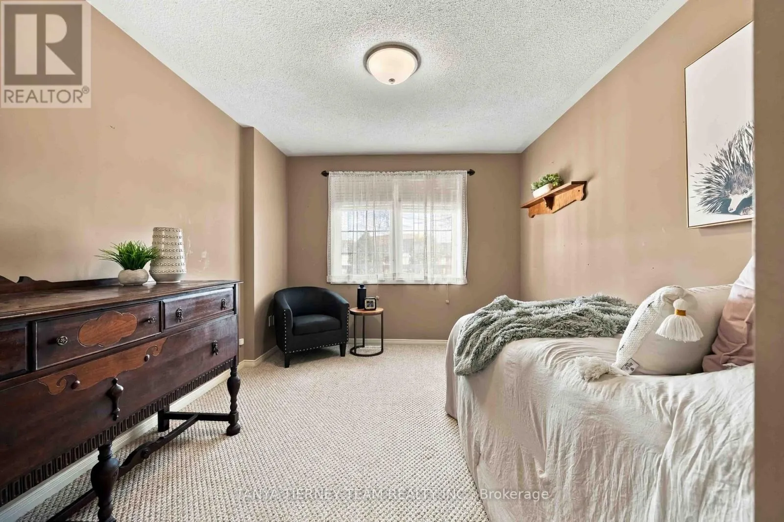 228 SHADOW PLACE