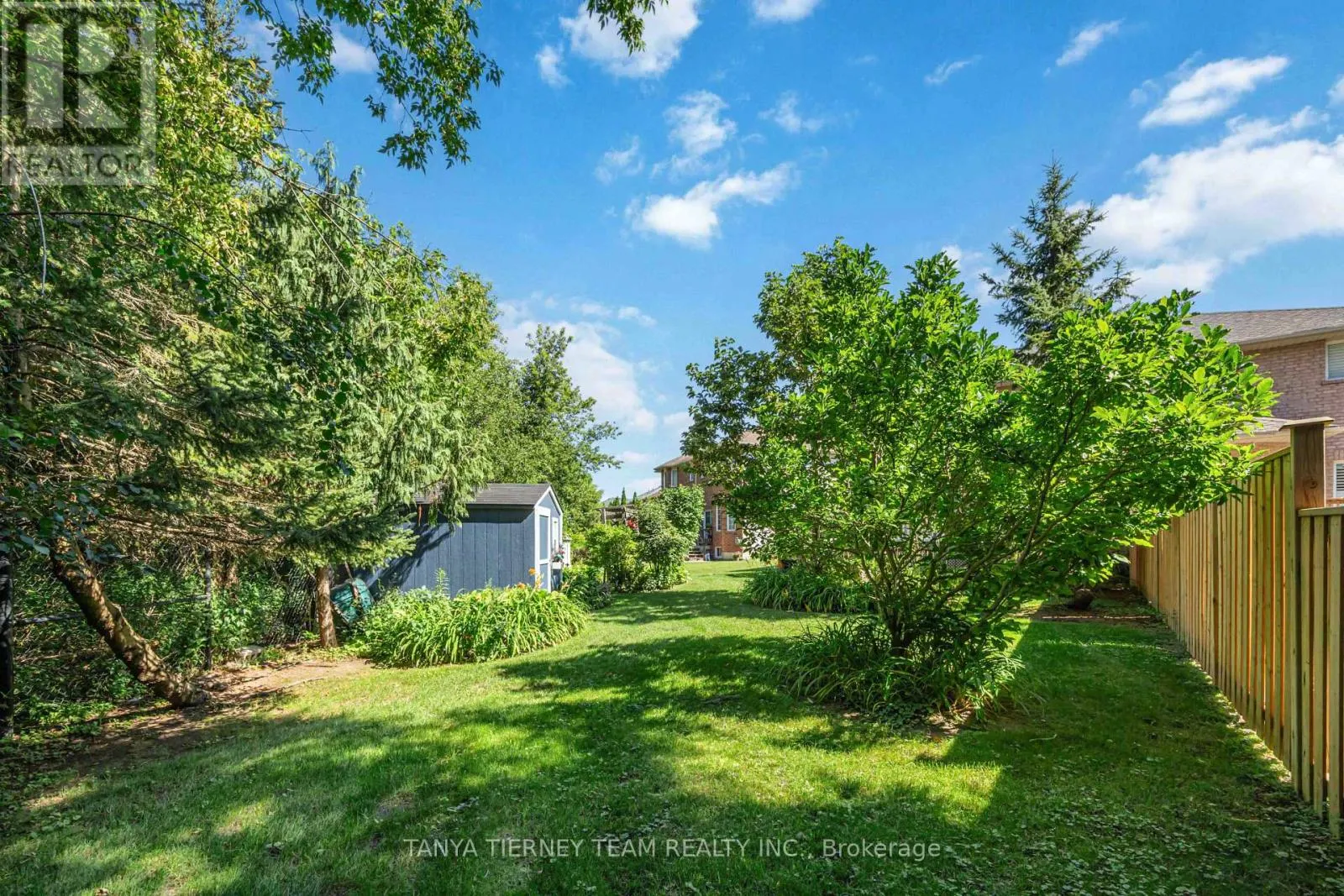 228 SHADOW PLACE