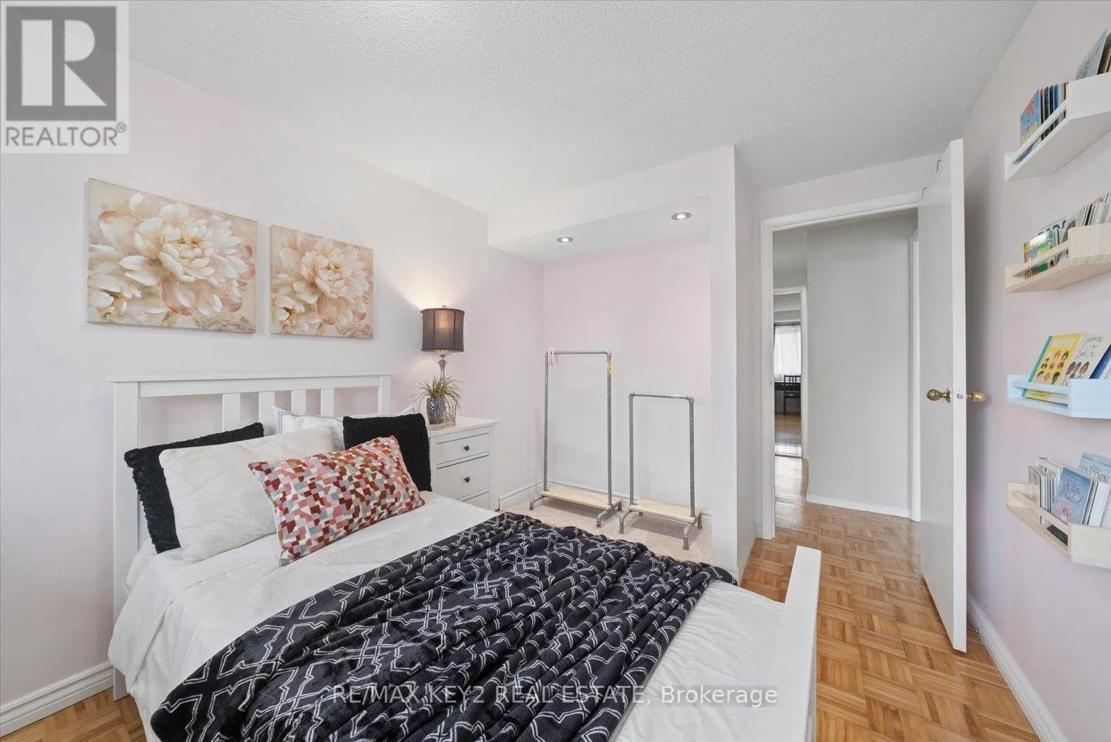 111 - 1975 ROSEFIELD ROAD